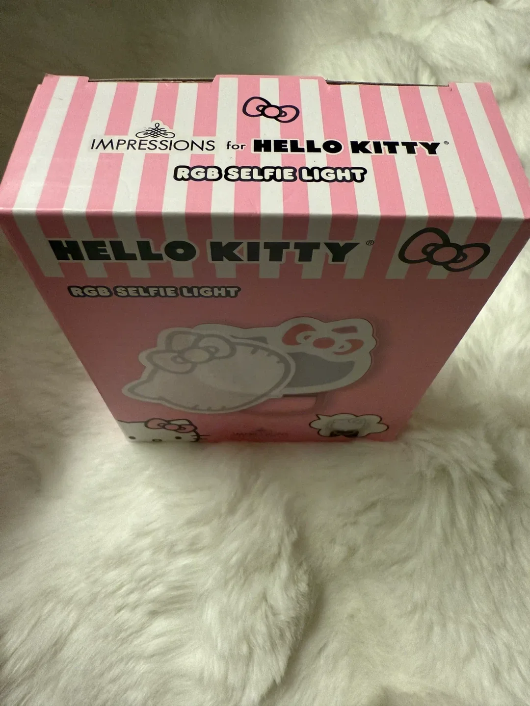 New Hello Kitty RGB Selfie Light by Impressions Vanity image indicator(2)