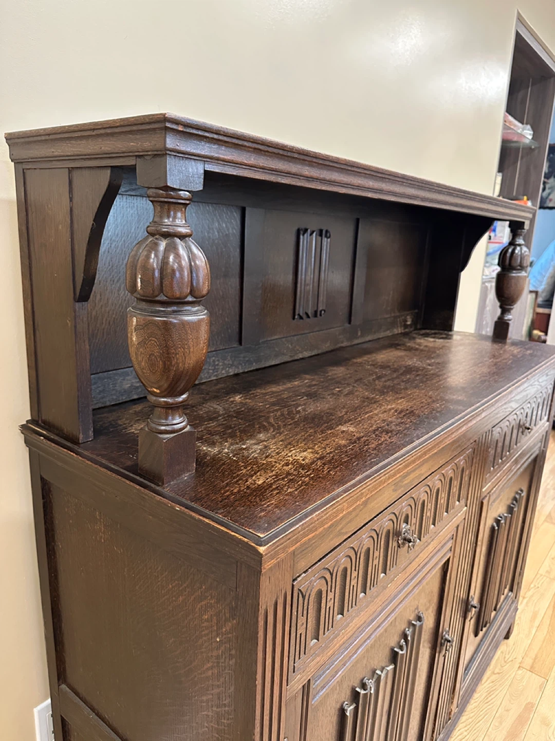 Antique Solid Oak Jacobean Sideboard / Buffet (CAN DELIVER) - photo 3