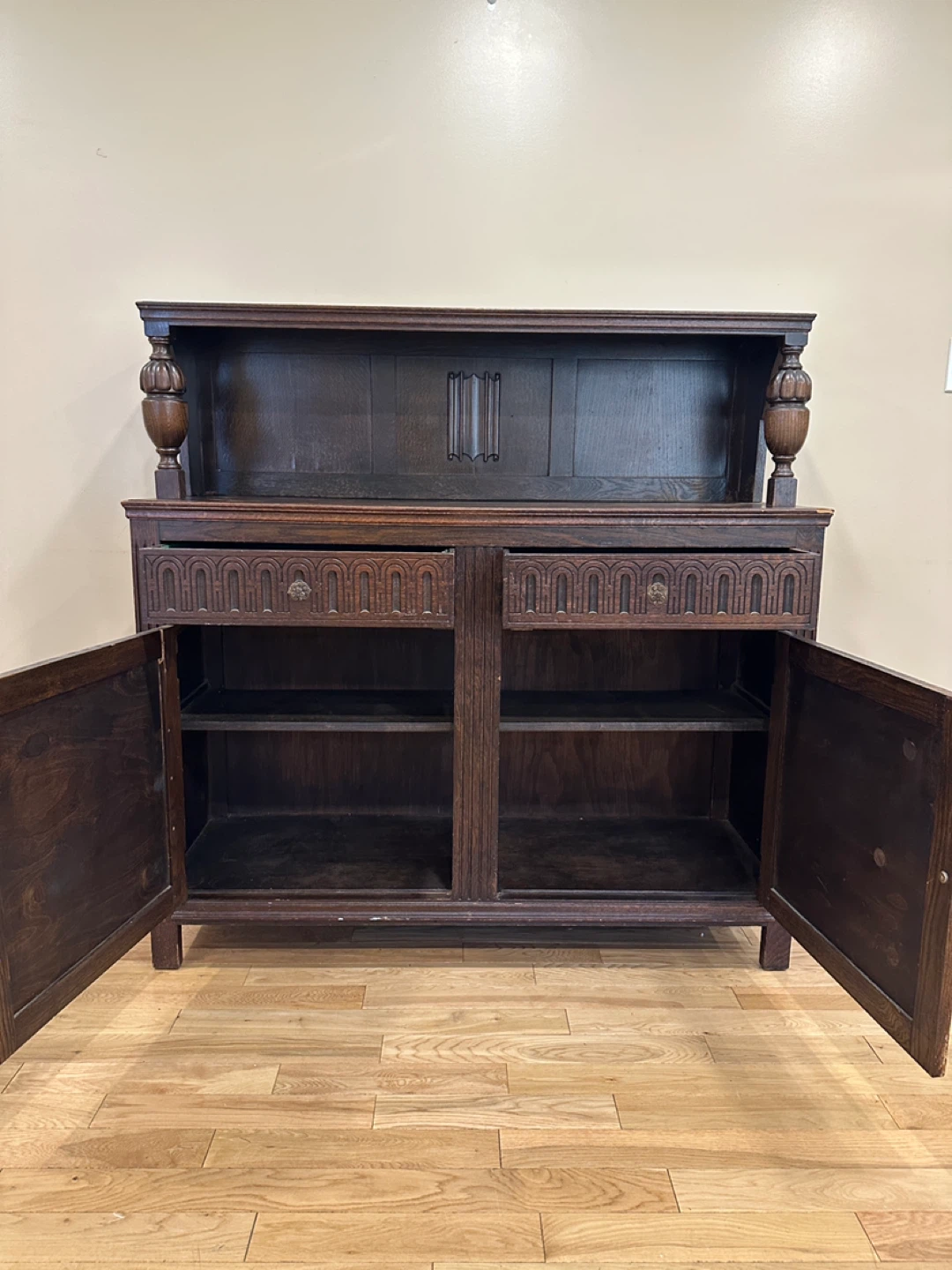 Antique Solid Oak Jacobean Sideboard / Buffet (CAN DELIVER) - photo 2
