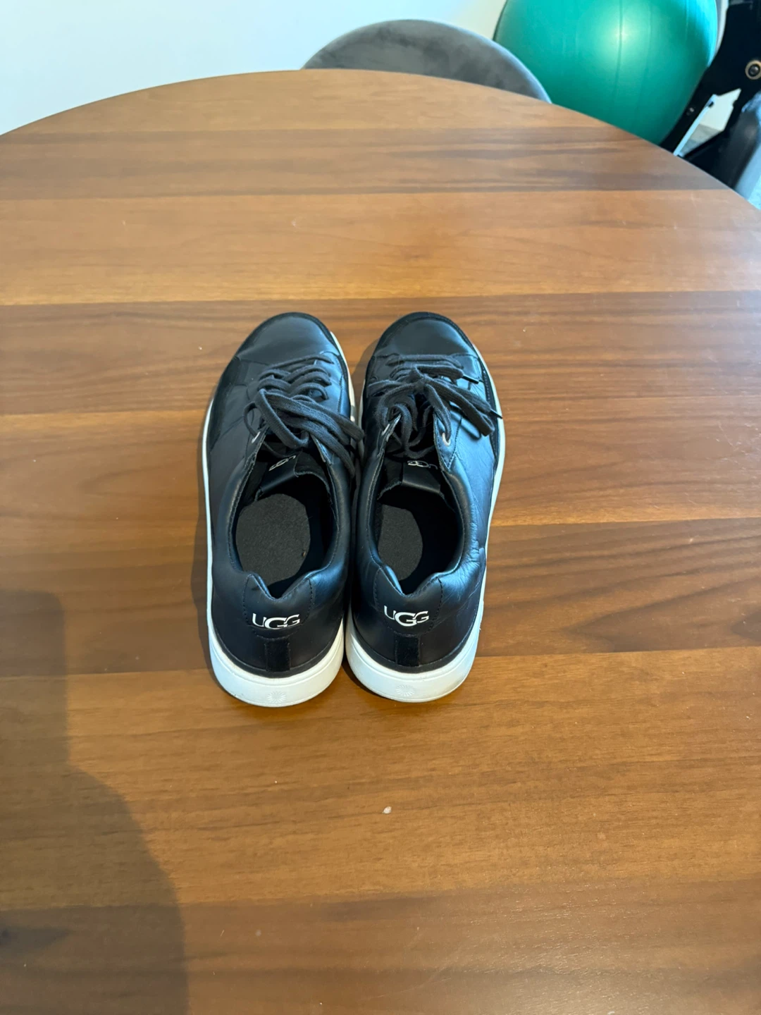 UGG Men's South Bay Black Low-Top Sneakers - photo 3