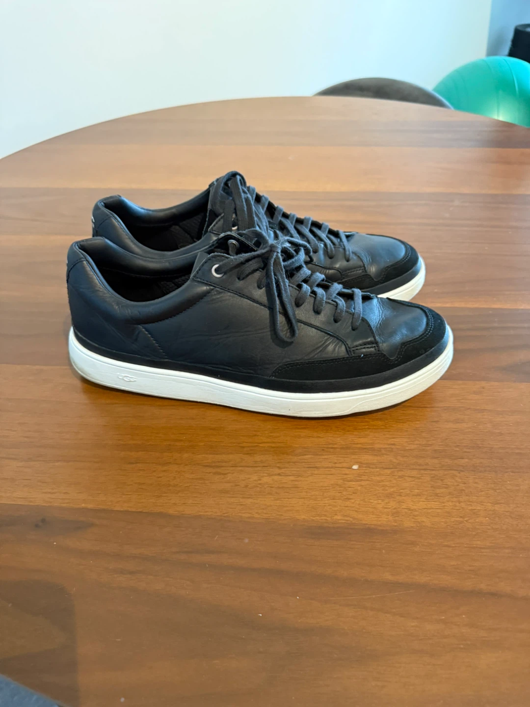 UGG Men's South Bay Black Low-Top Sneakers