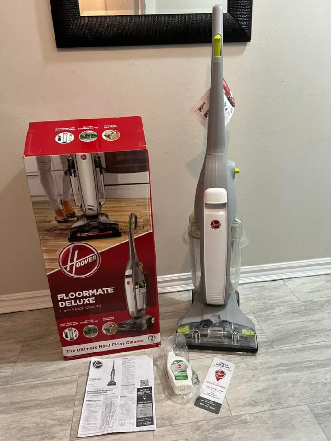 LIKE NEW Hoover Hard Floor Cleaner Machine, 1 Shampooer image indicator(2)