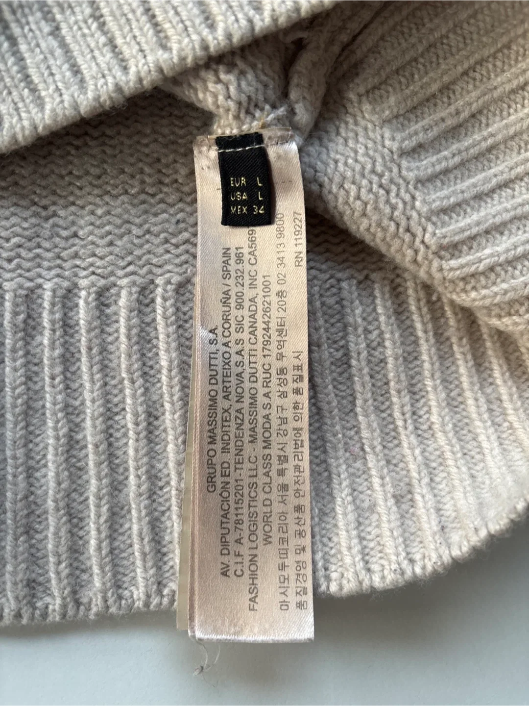 Massimo Dutti Knit Turtleneck Sweater image indicator(6)