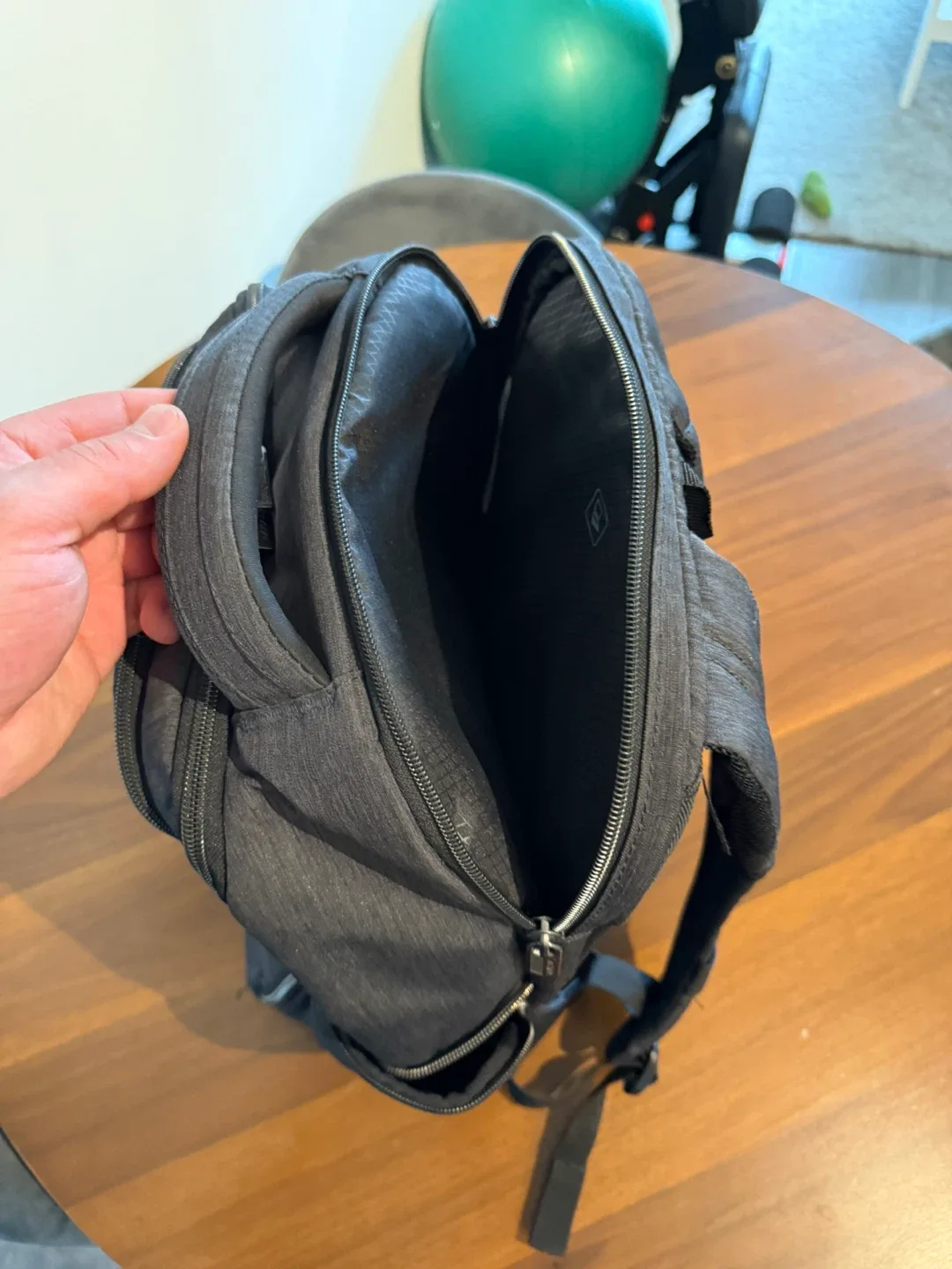 Samsonite Backpack - Grey image indicator(2)