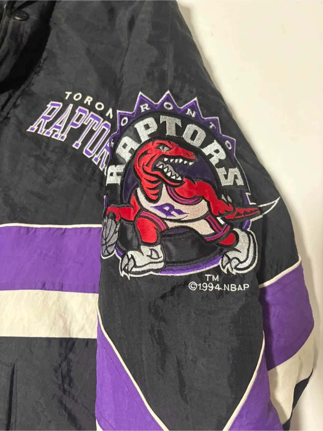 Vintage Toronto Raptors Starter Jacket image indicator(3)