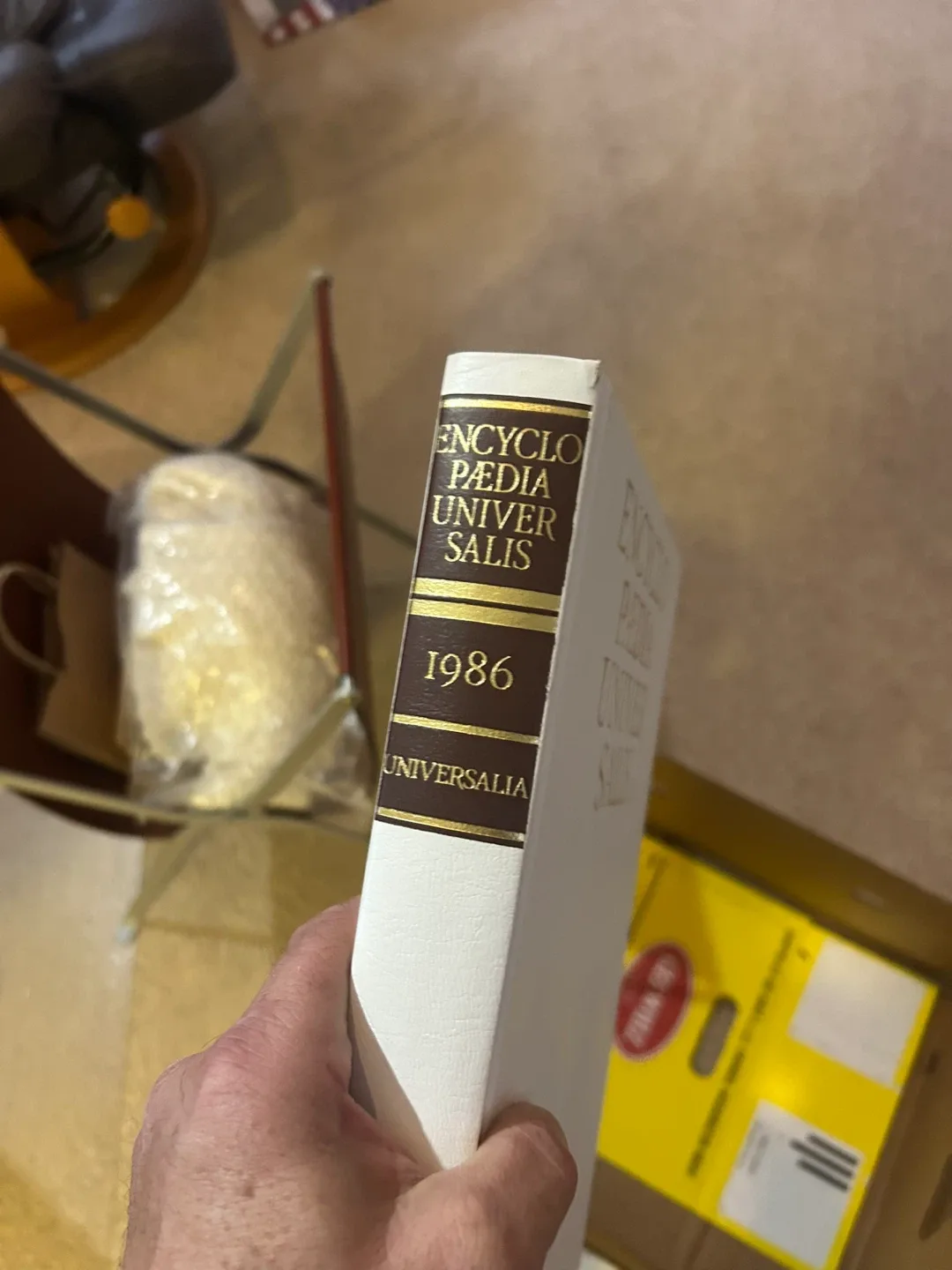 Encyclopaedia Universalis - 1974 to 2001 image indicator(4)