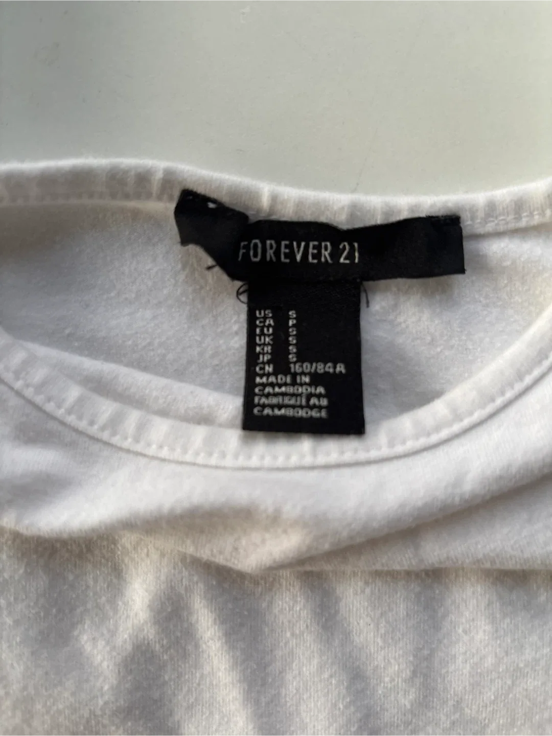 Forever 21 White Long Sleeve Top - Size S image indicator(3)