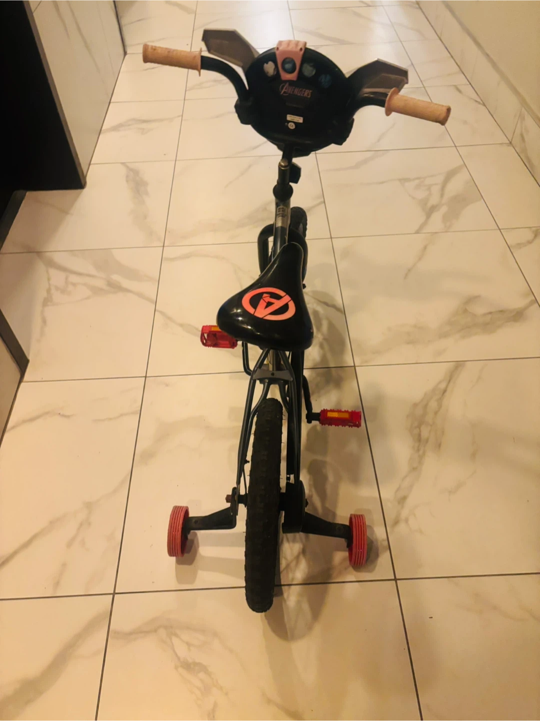 Avengers Kids' Bike with Training Wheels - photo 3