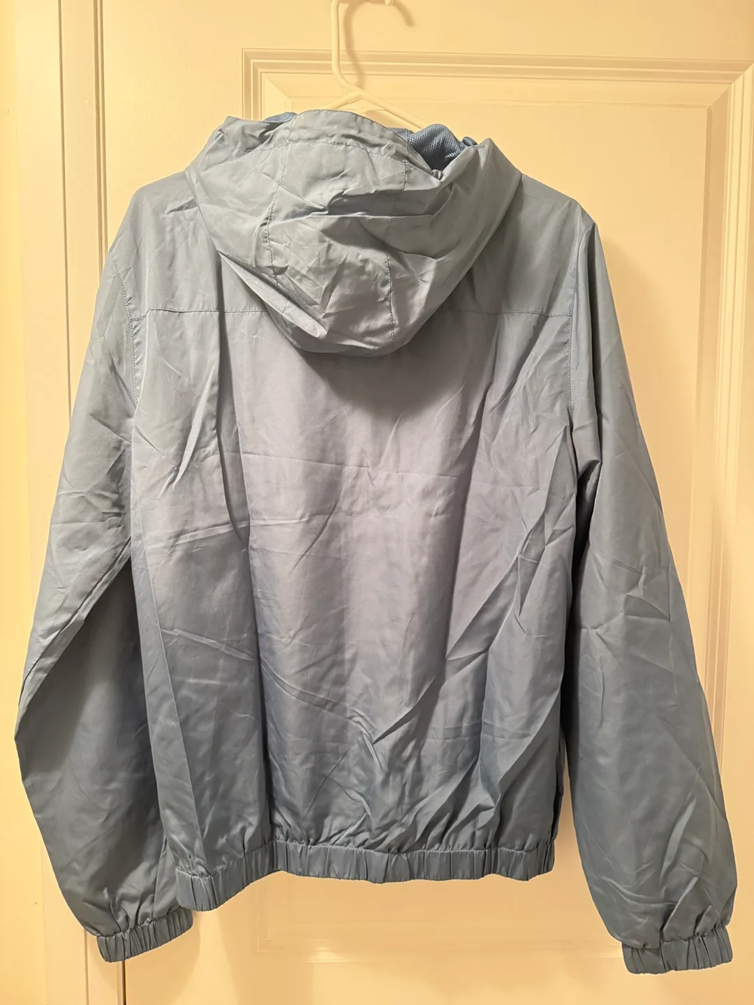 Brand new snow Jacket, Size M image indicator(2)