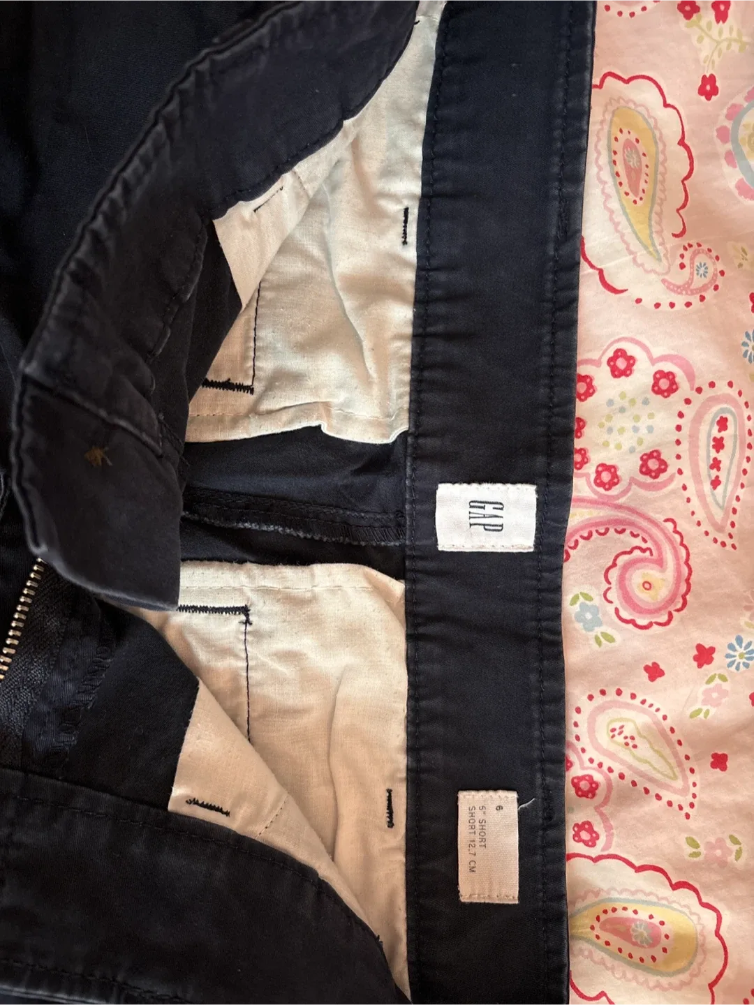 Gap Navy Blue Chino Shorts - Size 6 image indicator(3)