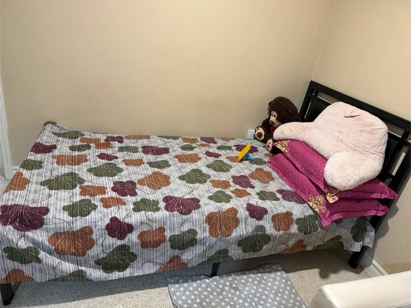 Single Bed Frame with Mattress image indicator(2)