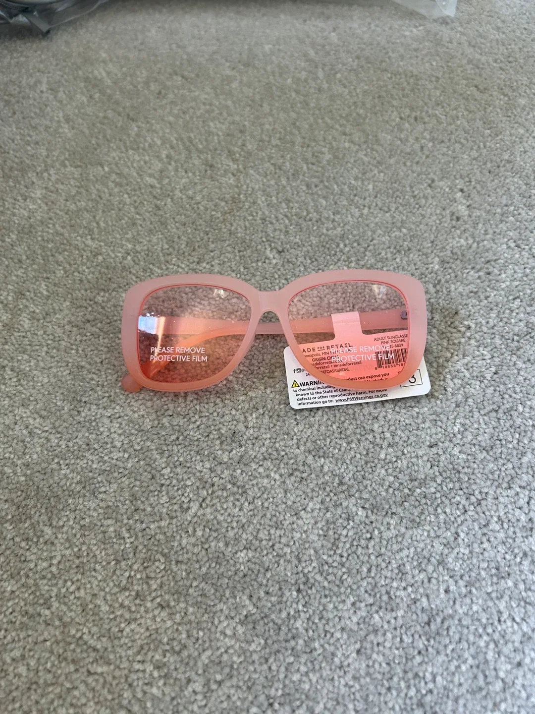Party Favour Sunglasses Collection image indicator(3)