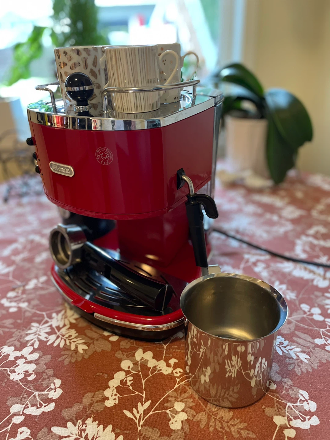 DeLonghi Espresso Maker with Accessories - photo 2