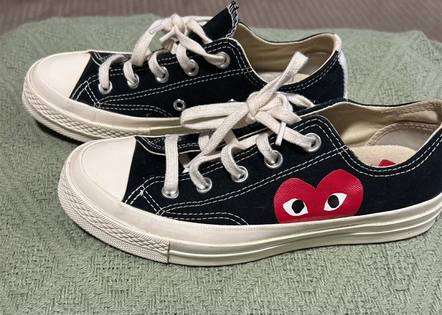 CdG PLAY x Converse Women's  All Star Low-Top Sneakers image indicator(5)