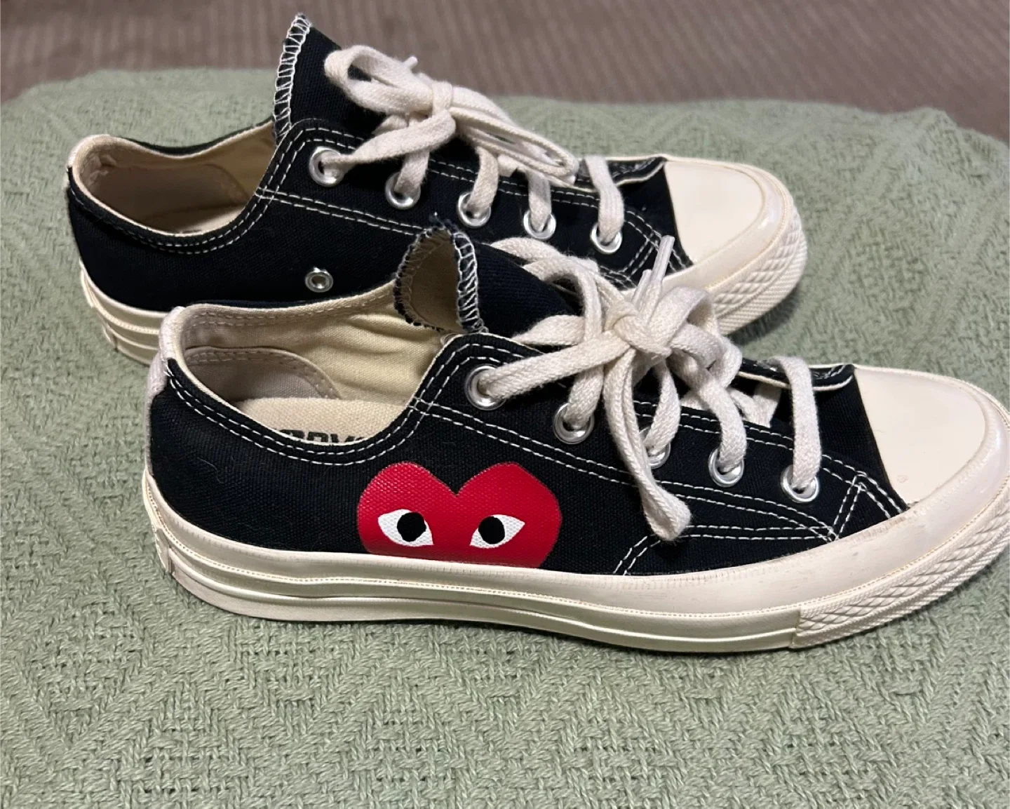 CdG PLAY x Converse Women's  All Star Low-Top Sneakers image indicator(3)