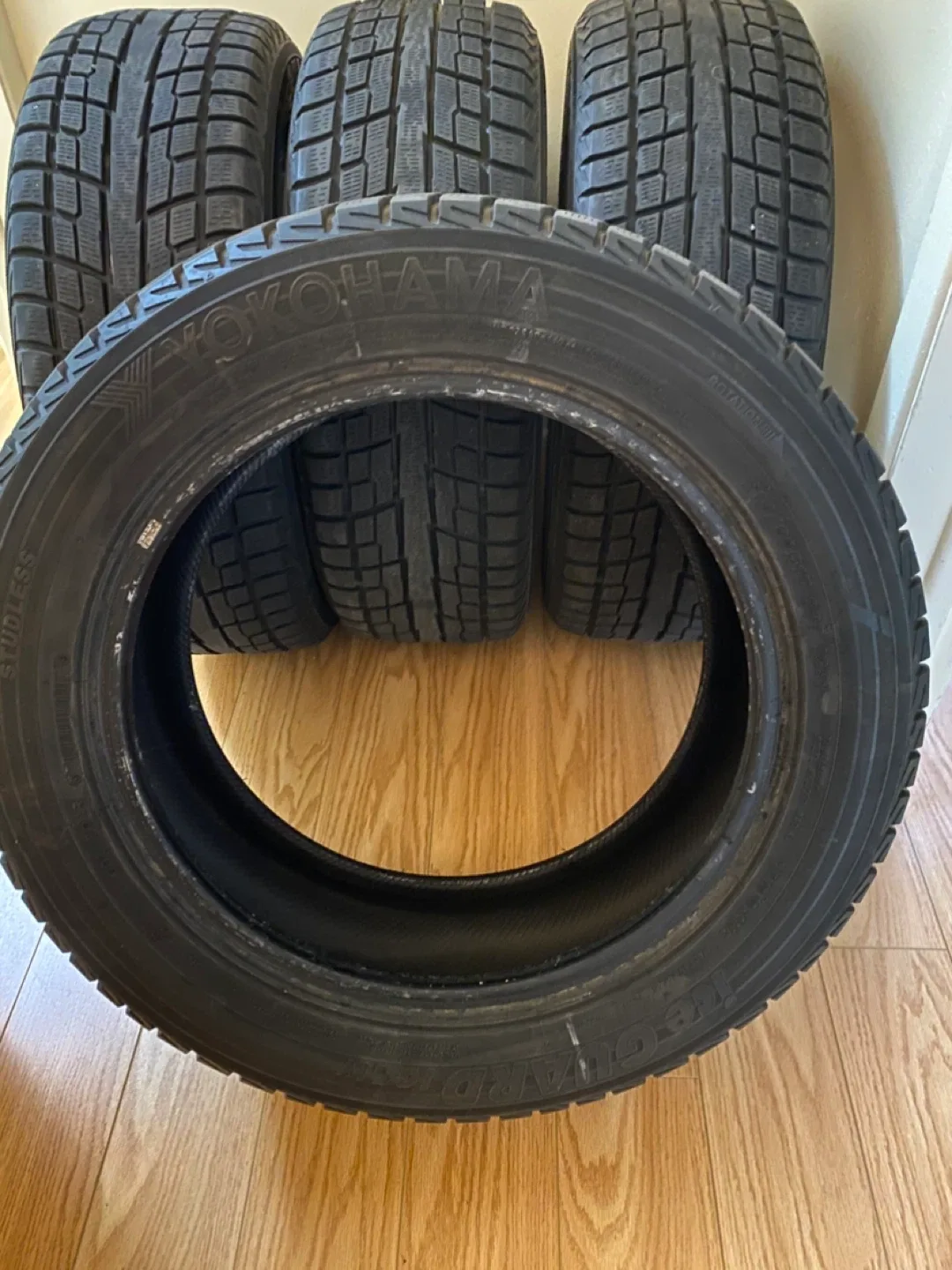 4 Yokohama IceGuard Studless Winter Tires 215-60-17  - Set of 4 image indicator(3)