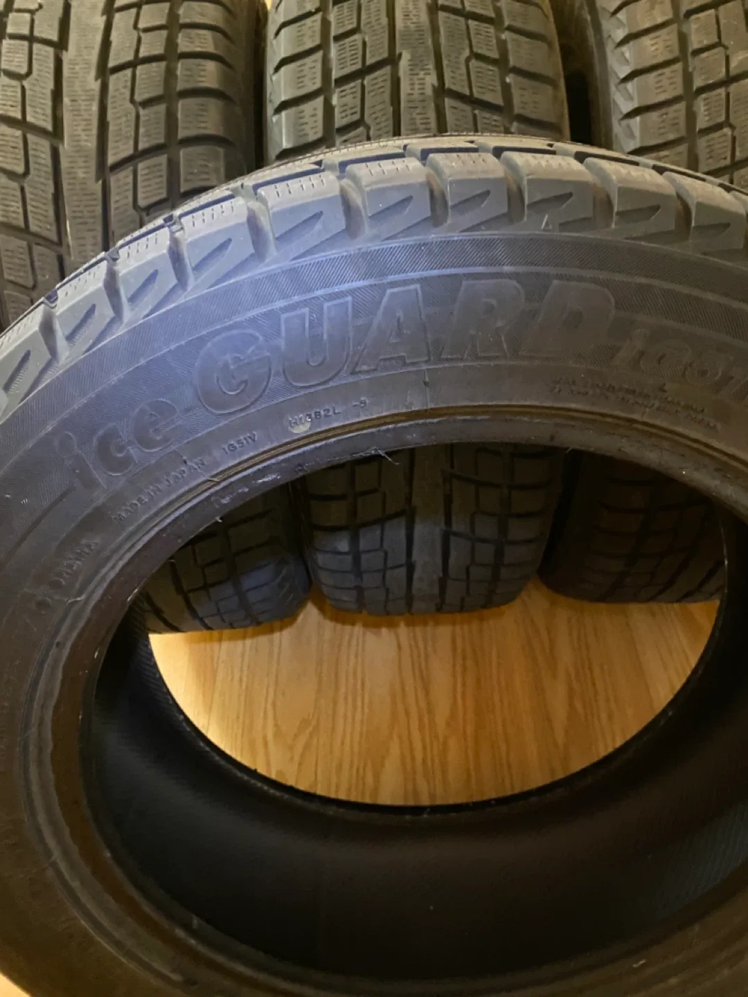 4 Yokohama IceGuard Studless Winter Tires 215-60-17  - Set of 4 image indicator(5)