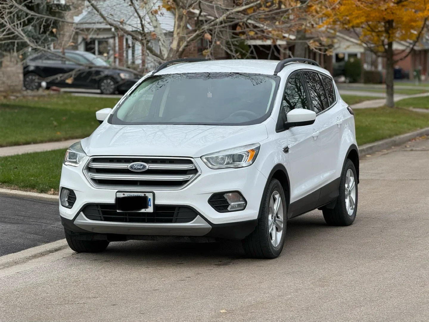 Ford Escape White SUV