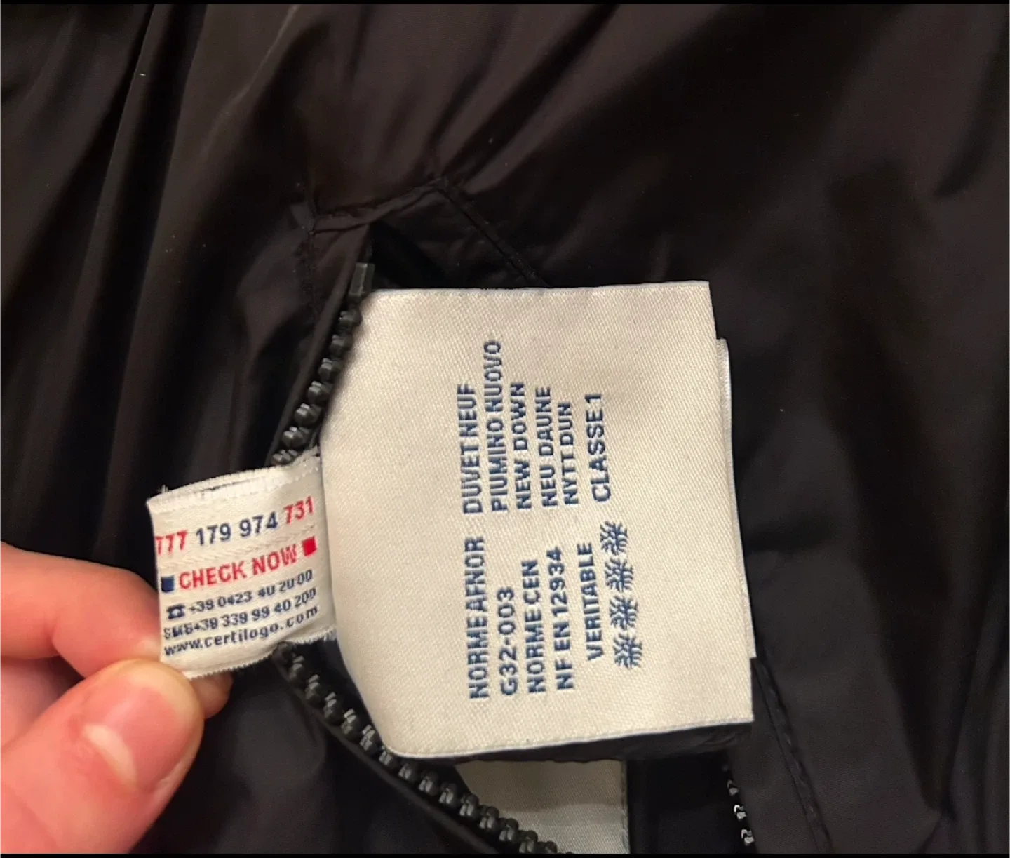 Moncler Serina Giubbotto Reversible Down Jacket - Black Friday! image indicator(9)