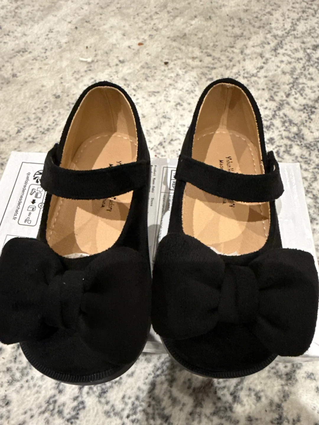 Yisha Hada Baby Shoes - Black with Bow