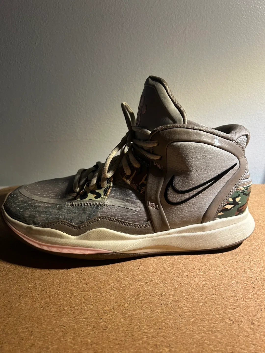 Nike Kyrie Infinity Basketball Shoes SIZE 7 YOUTH image indicator(4)