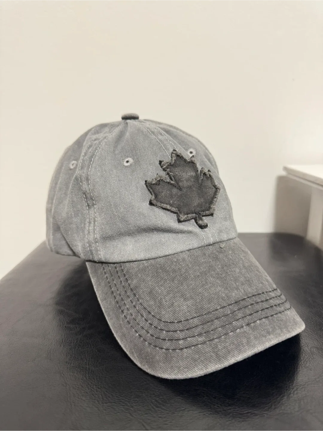 Canada Maple Leaf Baseball Cap - Grey