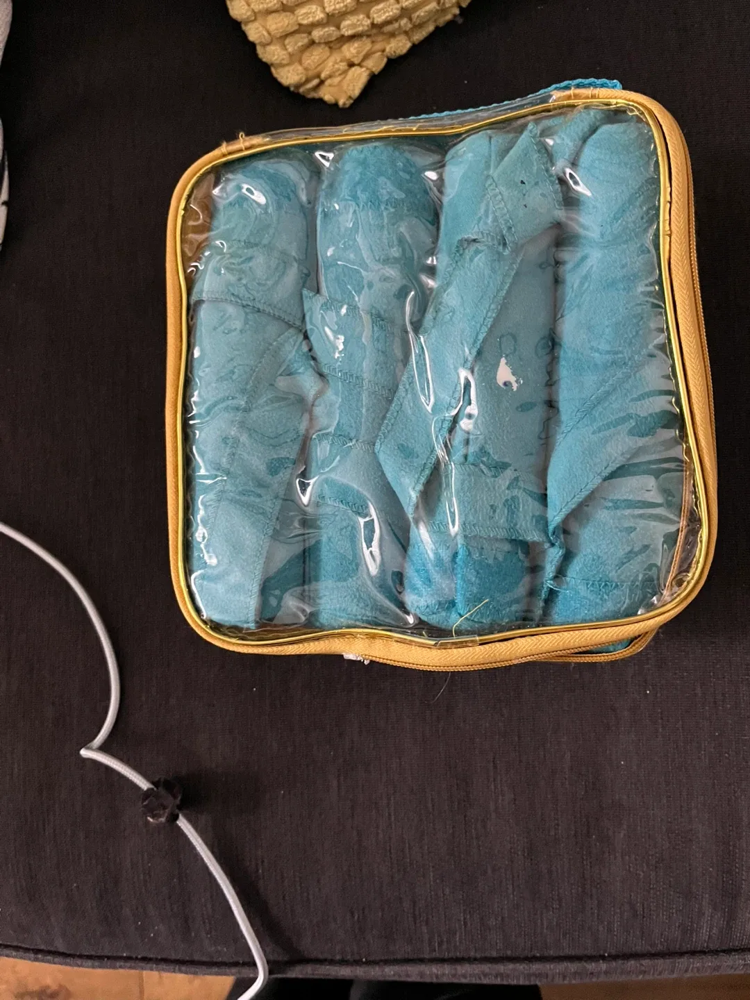 The Sleep Styler Large Heat-Free Rollers image indicator(4)