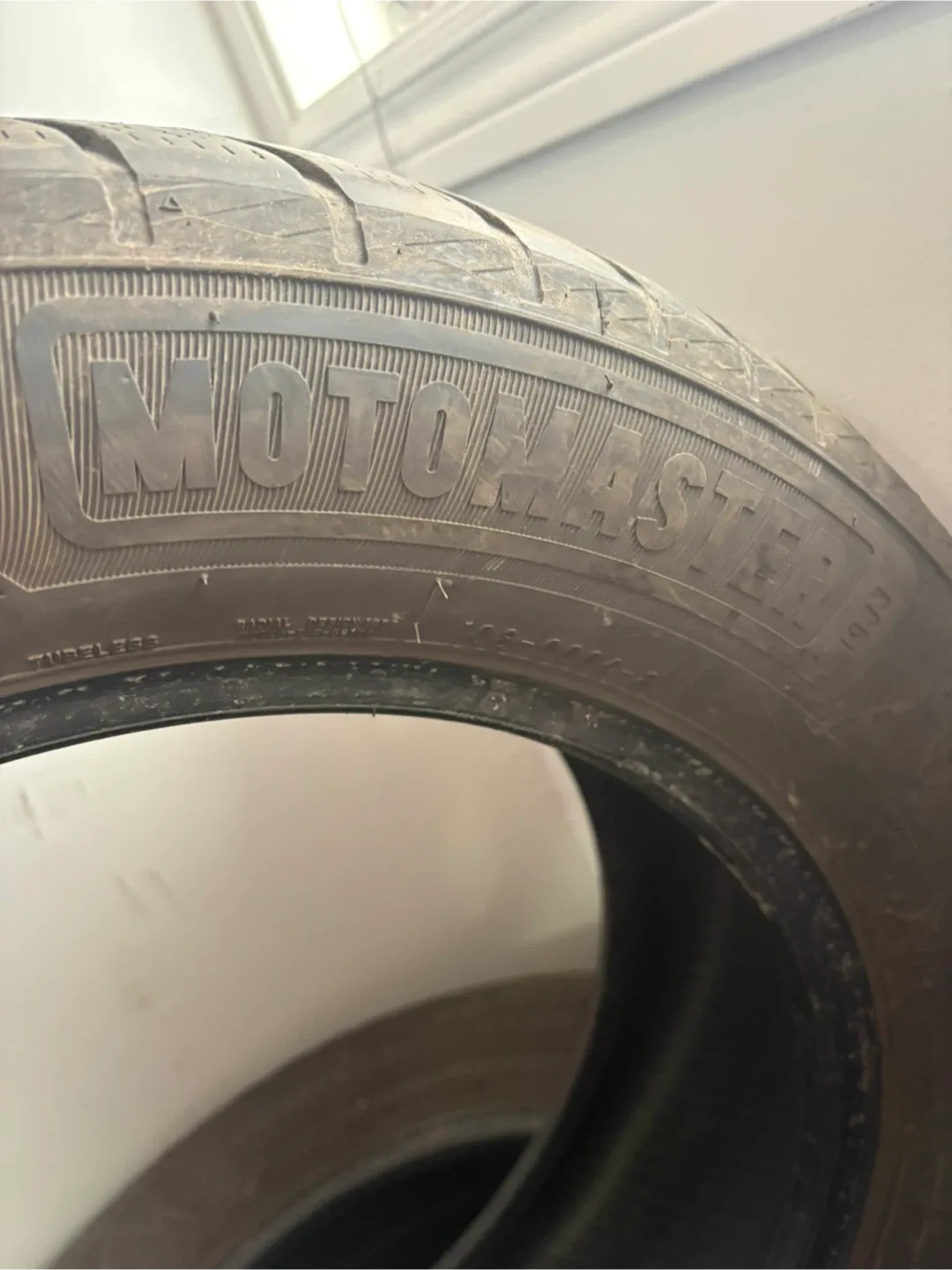 225/60R18 snow Tire image indicator(5)