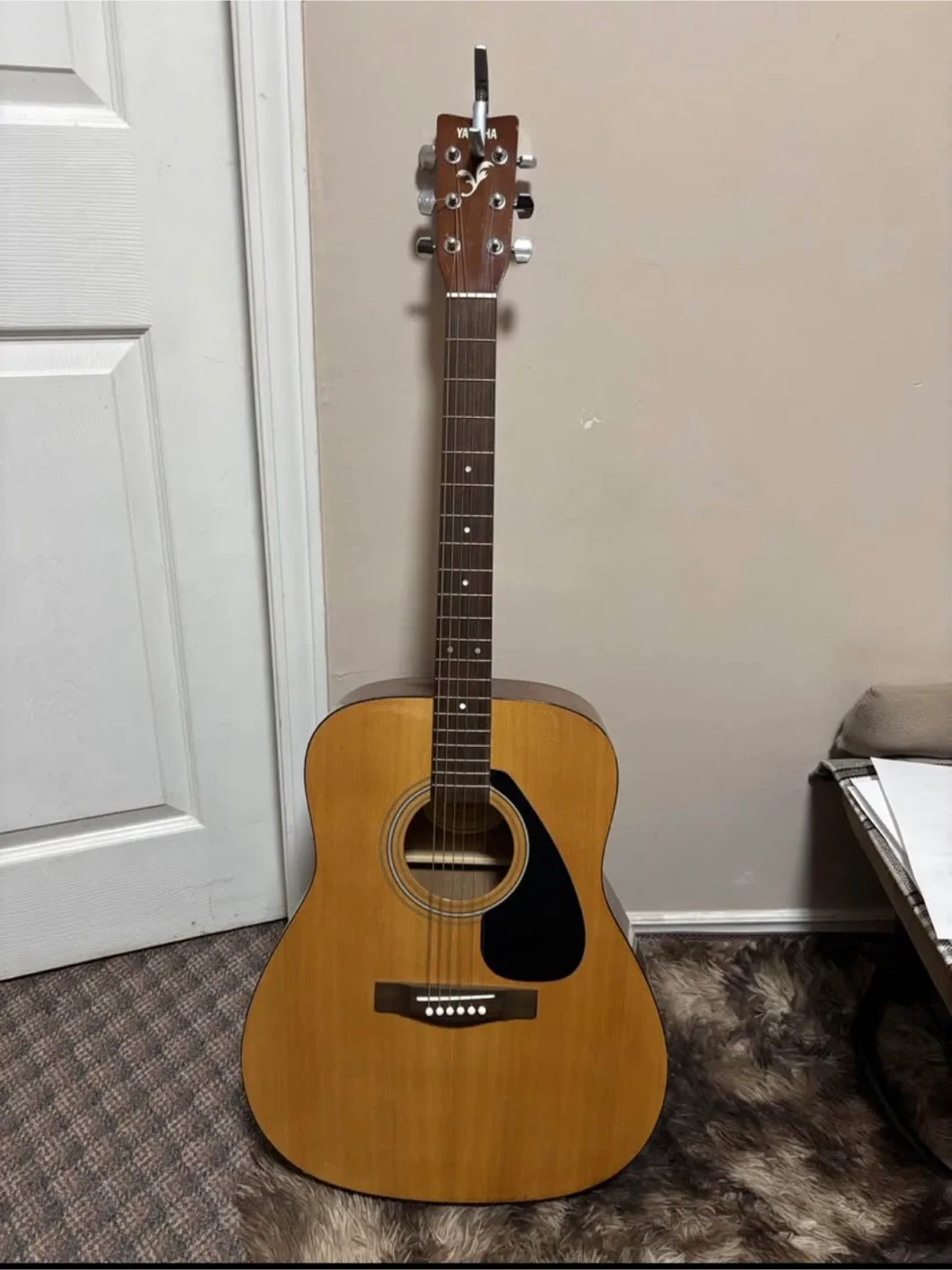 Yamaha Acoustic Guitar