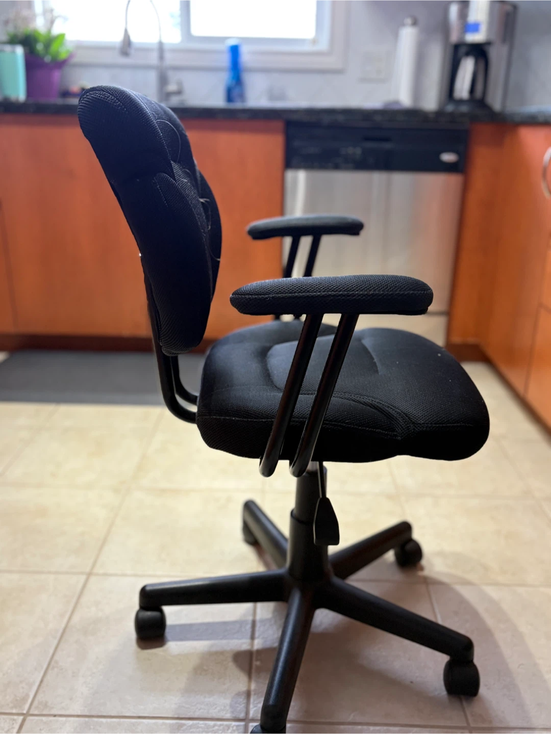 Black Office Chair - photo 2