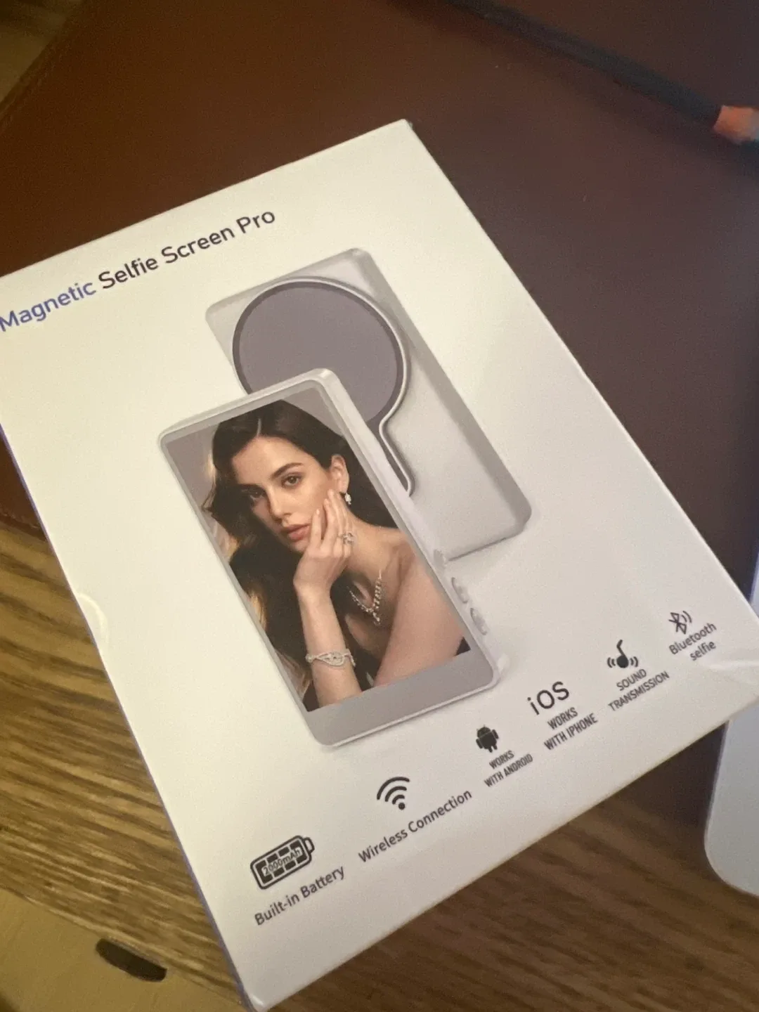 Magnetic Phone Selfie Screen