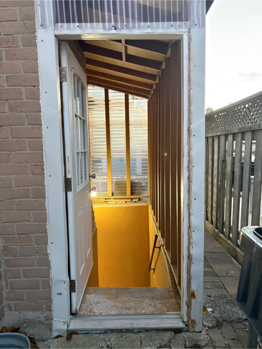 Legal basement for rent image indicator(9)