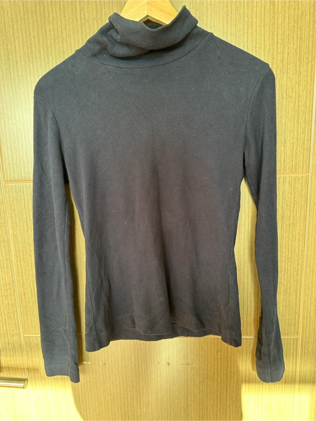 UNIQLO Dark Blue Turtleneck Long Sleeve - Size S