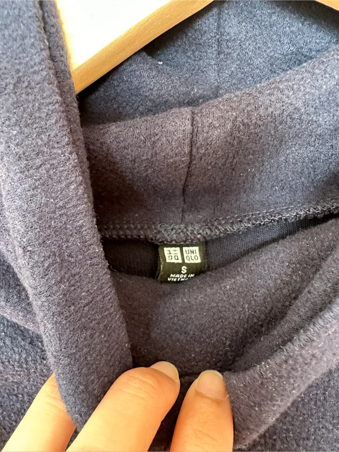 UNIQLO Dark Blue Turtleneck Long Sleeve - Size S image indicator(2)