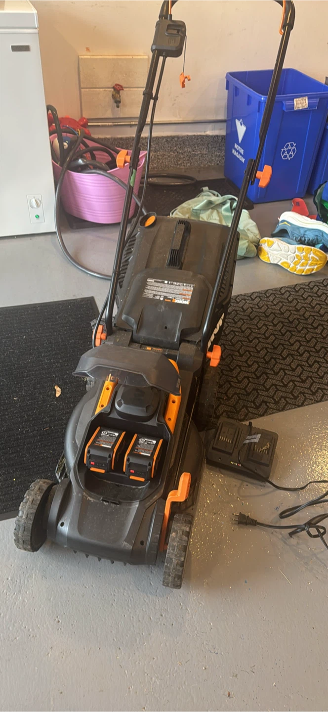 Worx WG779 40V Cordless Lawn Mower - photo 2