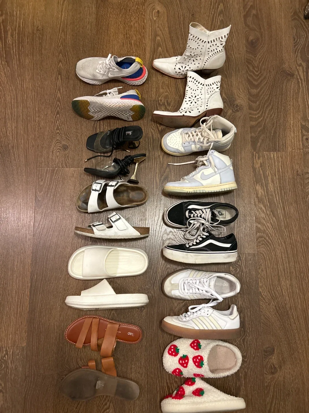 Closet clearout: 10 pairs women’s shoes size 6!