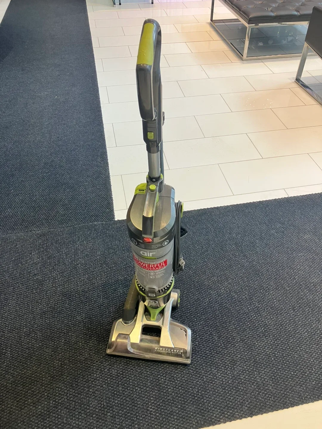 Hoover Air Multi Cyclonic, Swivel Vacuum