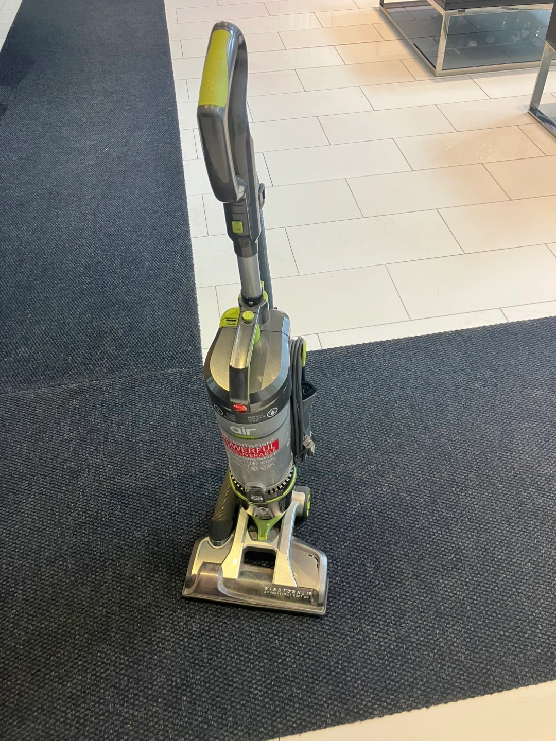 Hoover Air Multi Cyclonic, Swivel Vacuum - photo 3