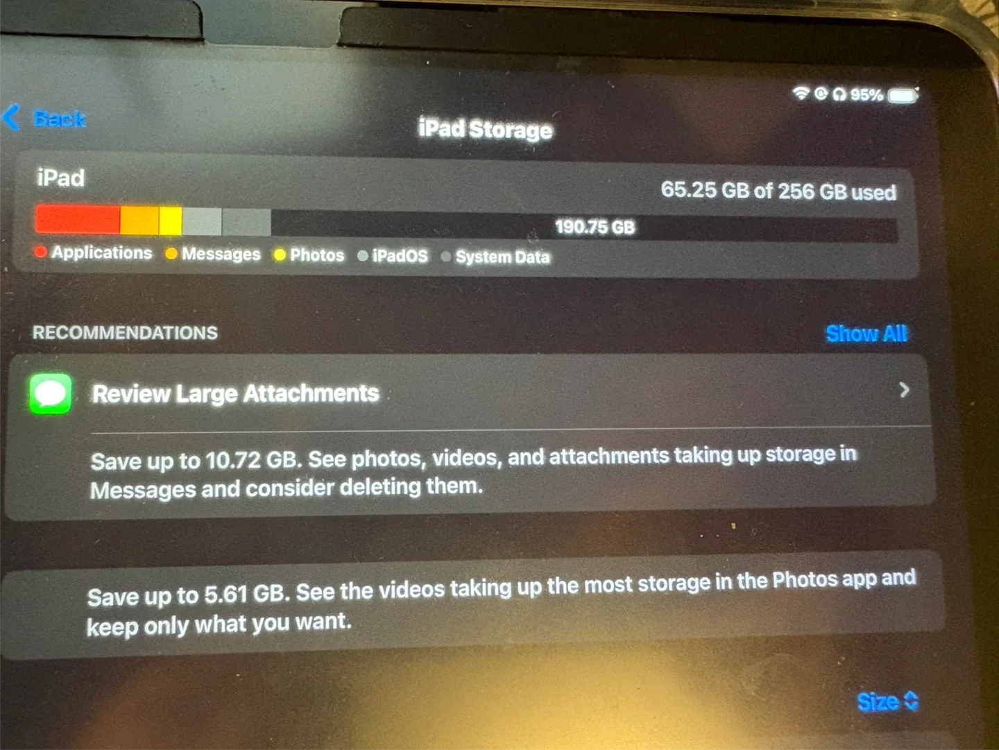 iPad (10th generation) - 256GB + Apple Pencil USB-C image indicator(4)