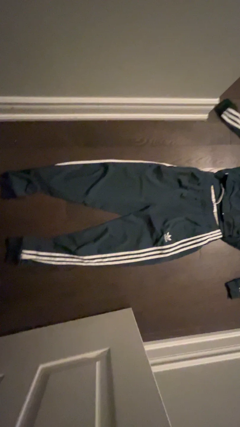 Adidas Tracksuit - Green image indicator(2)
