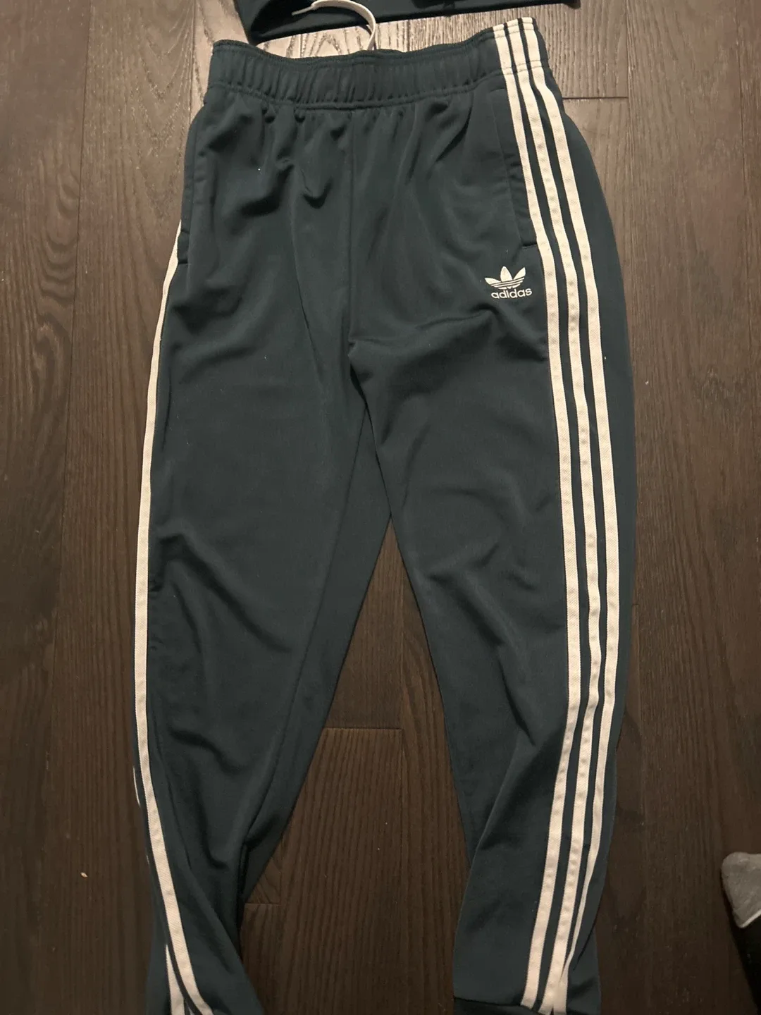 Adidas Tracksuit - Green image indicator(7)