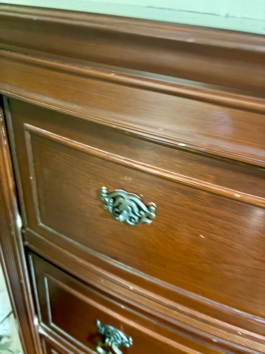 Bombay Company King canopy bed and dressers image indicator(7)