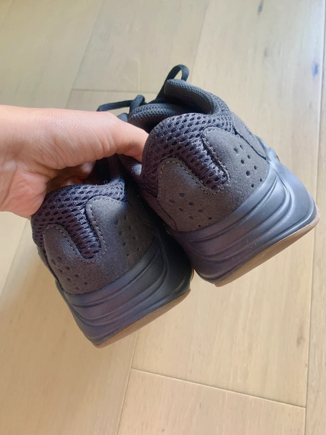 New Boost 700 Utility Black Size US 5 EU 38 image indicator(7)