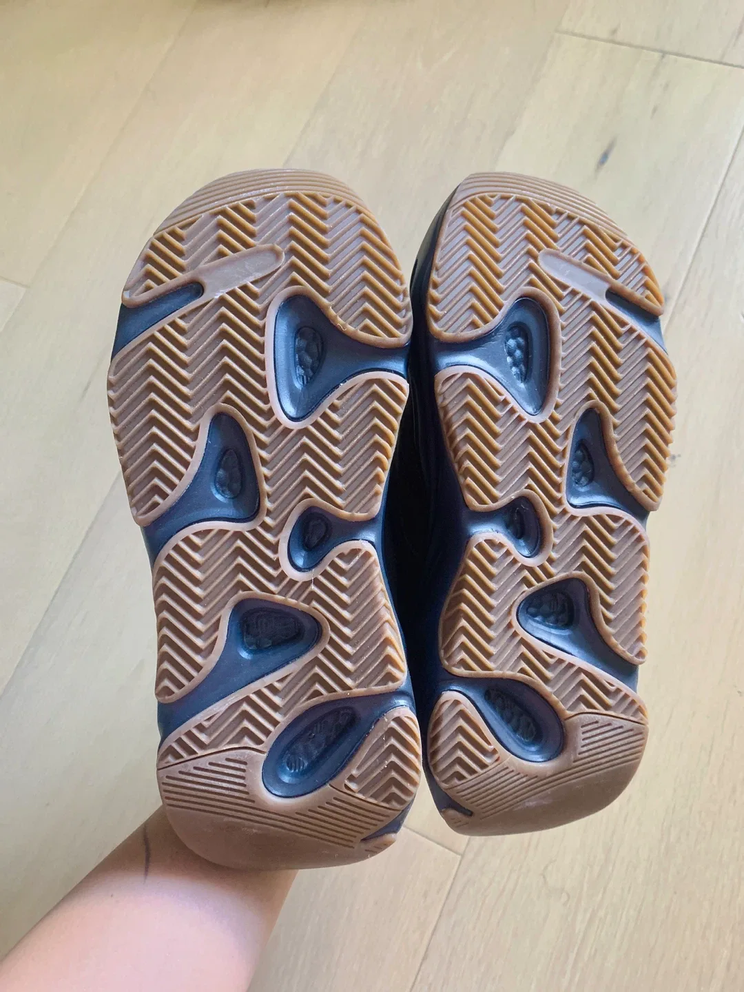 New Boost 700 Utility Black Size US 5 EU 38 image indicator(8)