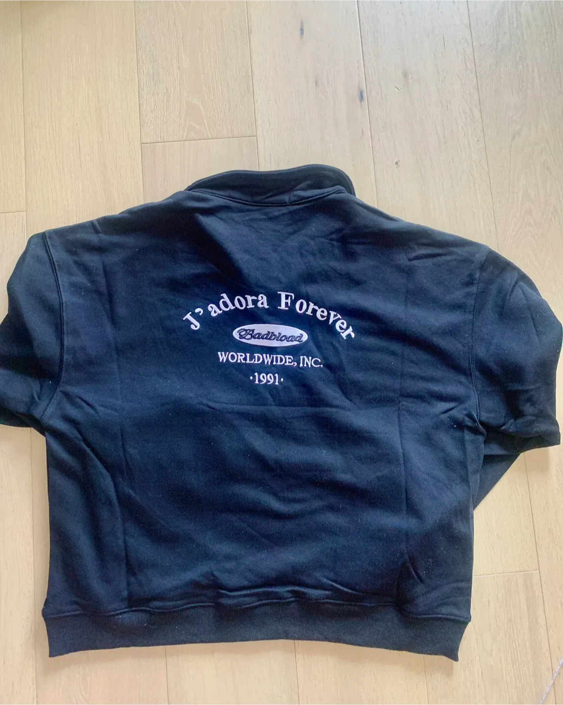 New Black Polo Sweatshirt - Size M image indicator(5)