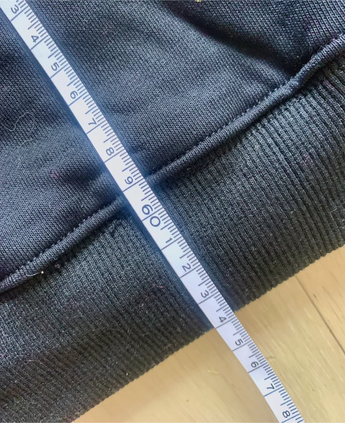 New Black Polo Sweatshirt - Size M image indicator(6)