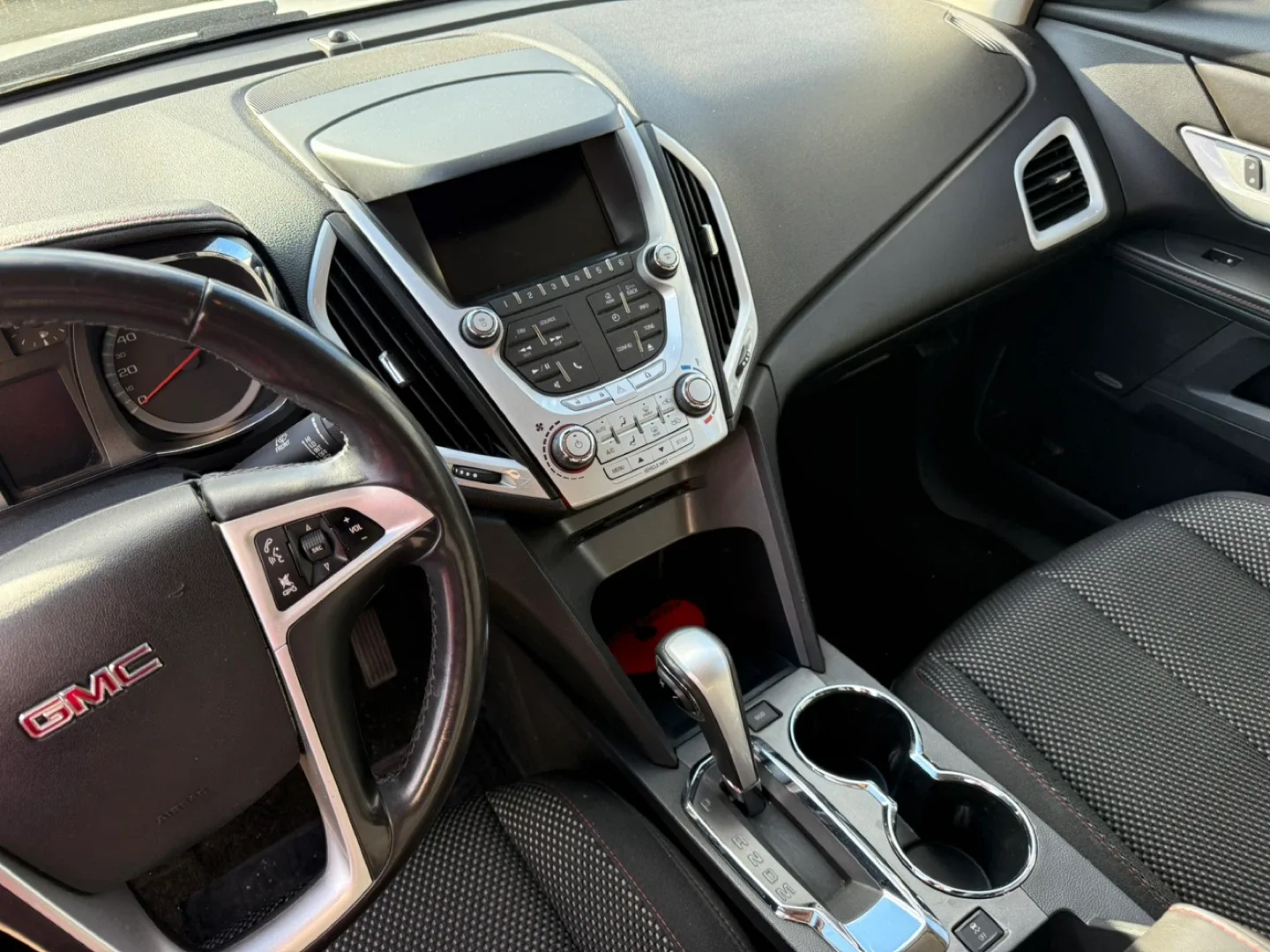 GMC Terrain Interior & Exterior 2014 image indicator(5)