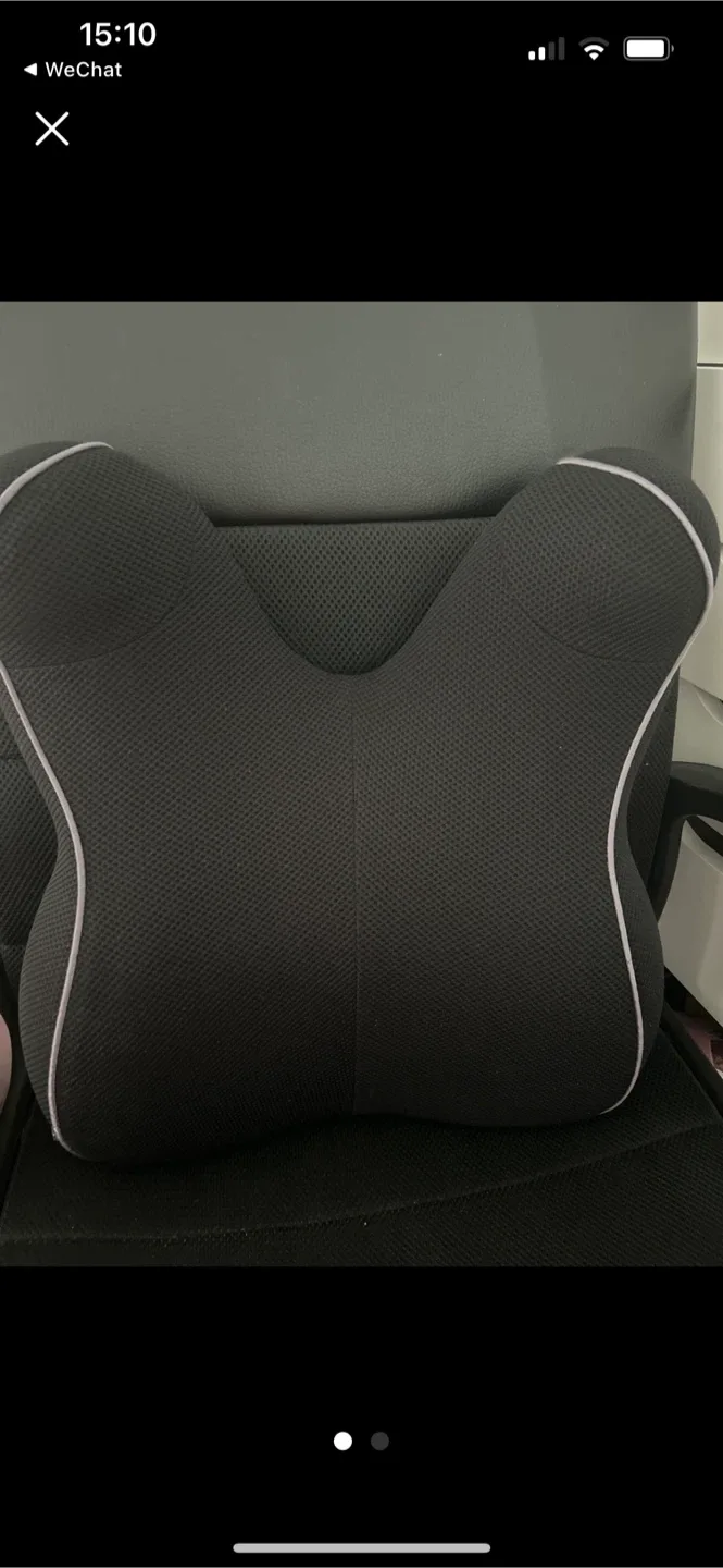 6 Throw Pillows, free brown faux fur