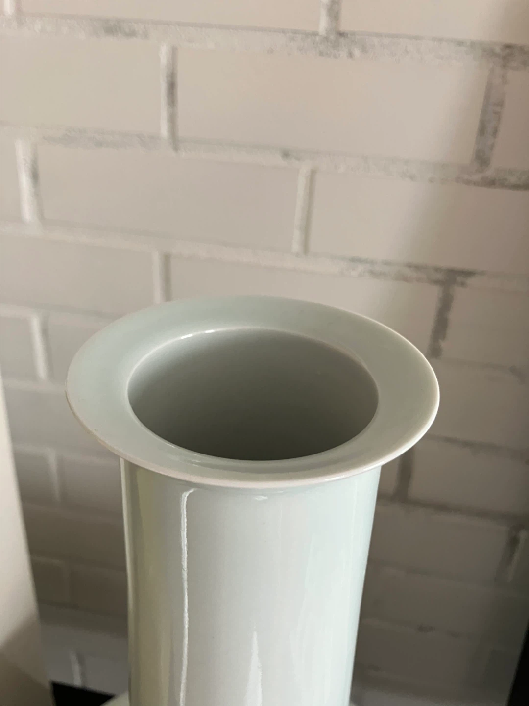 Middle Kingdom Tall Glazed Porcelain Vase - photo 2