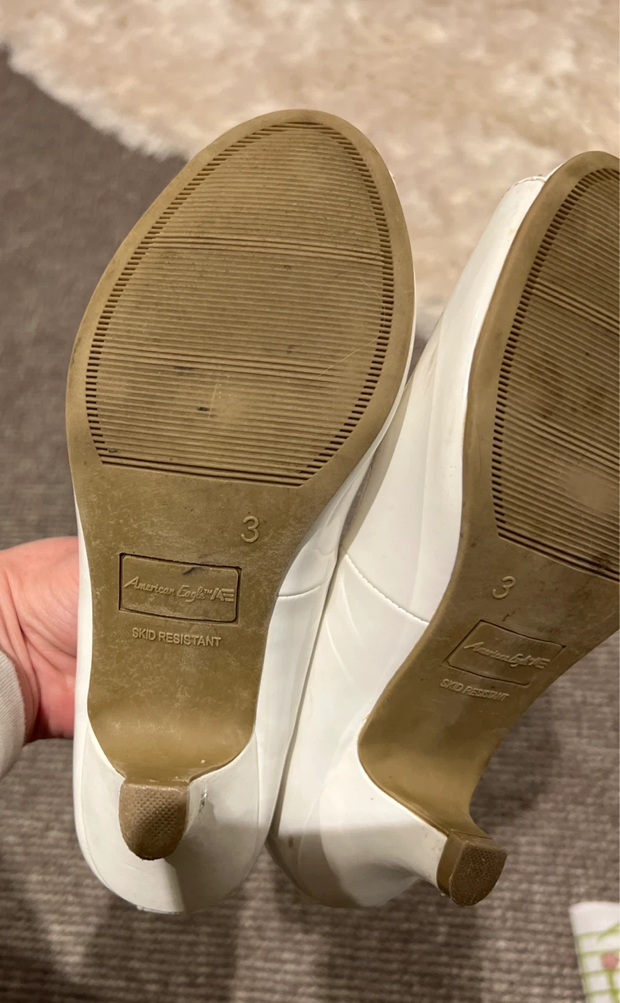 American Eagle White Heels - Size 3 - photo 3